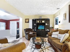 2615 NW 114th St, Miami FL 33167