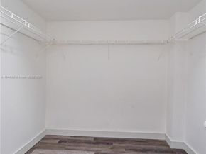 445 NE 195th St 330, Miami FL 33179