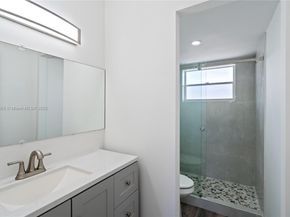 445 NE 195th St 330, Miami FL 33179