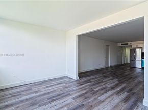 445 NE 195th St 330, Miami FL 33179