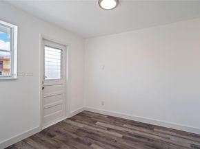 445 NE 195th St 330, Miami FL 33179
