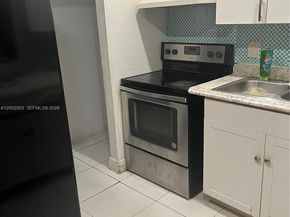 600 NW 19th St, Pompano Beach FL 33060