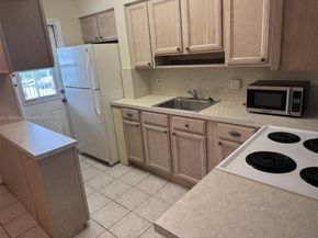 6580 Santona St A34, Coral Gables FL 33146