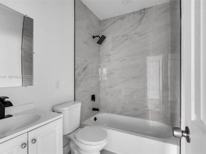 975 NW 134th St, North Miami FL 33168