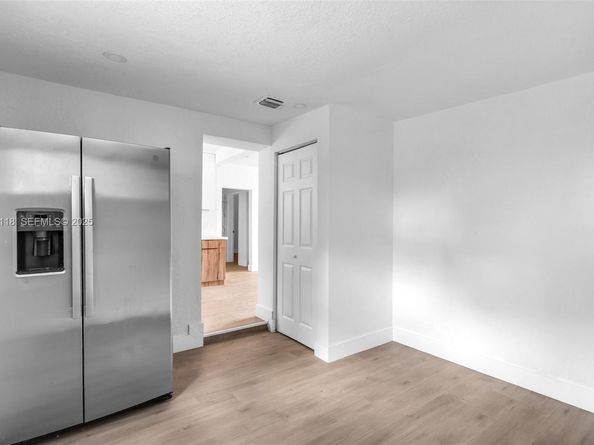 975 NW 134th St, North Miami FL 33168