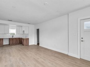 975 NW 134th St, North Miami FL 33168