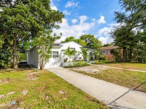 975 NW 134th St, North Miami FL 33168