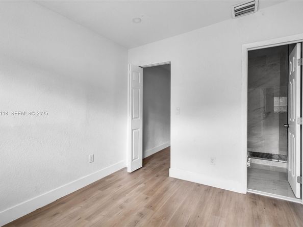 975 NW 134th St, North Miami FL 33168