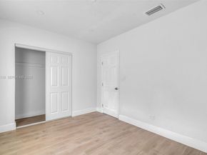 975 NW 134th St, North Miami FL 33168