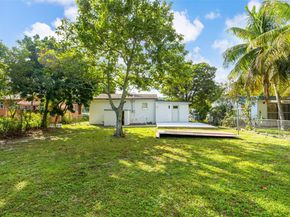 975 NW 134th St, North Miami FL 33168