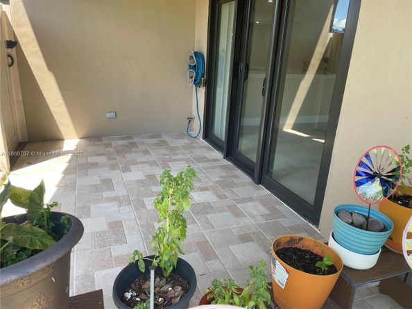 5002 Sheridan St 1, Hollywood FL 33021