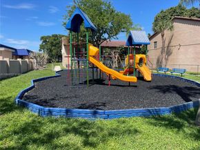 5002 Sheridan St 1, Hollywood FL 33021