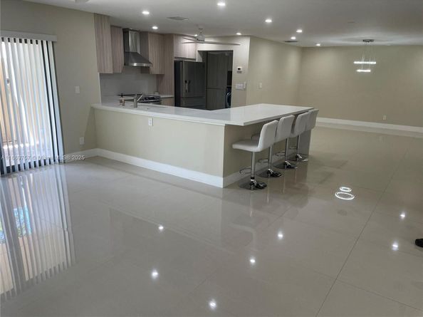 5002 Sheridan St 1, Hollywood FL 33021