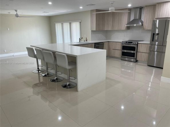 5002 Sheridan St 1, Hollywood FL 33021