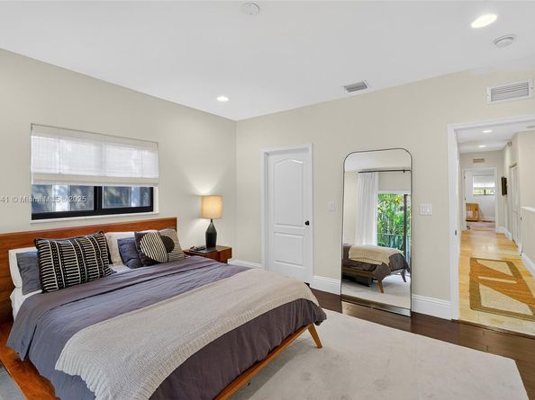 2972 Shipping Ave 2972, Coconut Grove FL 33133