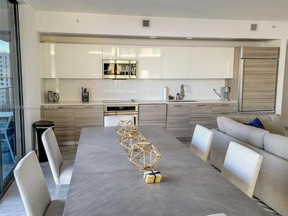 121 NE 34th St 908, Miami FL 33137