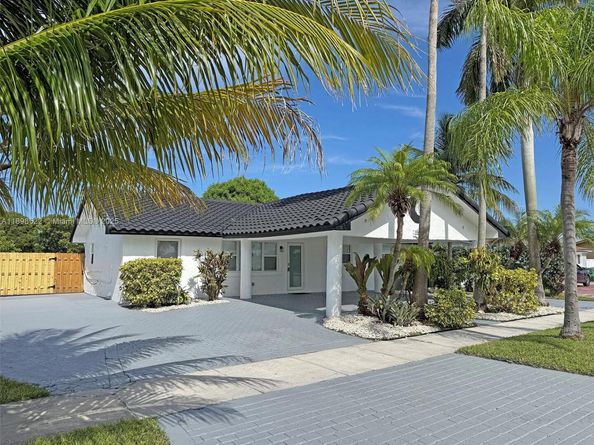 22712 SW 113th Pl, Miami FL 33170
