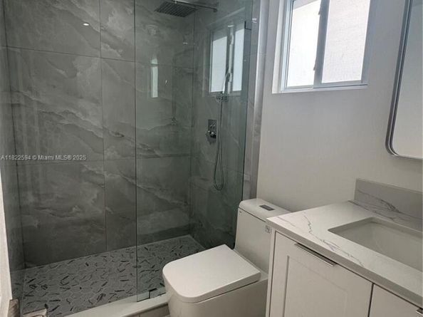 232 SW 22nd St, Fort Lauderdale FL 33315
