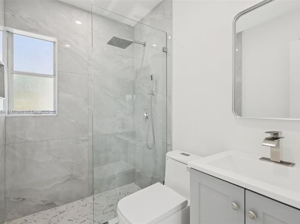 232 SW 22nd St, Fort Lauderdale FL 33315