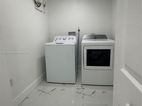 232 SW 22nd St, Fort Lauderdale FL 33315