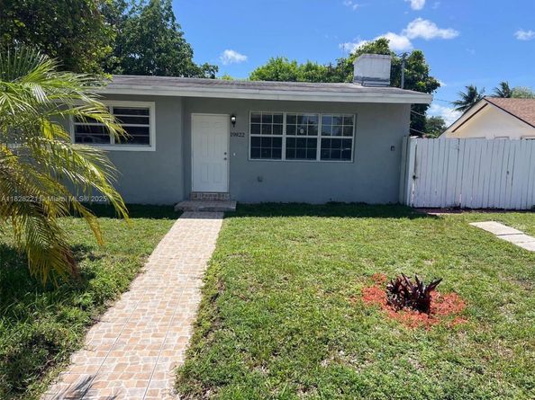 19822 NE 1st Ave, Miami FL 33179