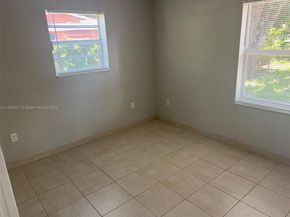 19822 NE 1st Ave, Miami FL 33179
