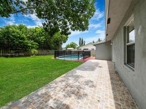 19822 NE 1st Ave, Miami FL 33179