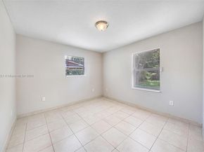 19822 NE 1st Ave, Miami FL 33179