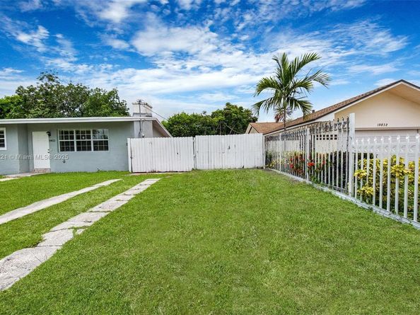 19822 NE 1st Ave, Miami FL 33179