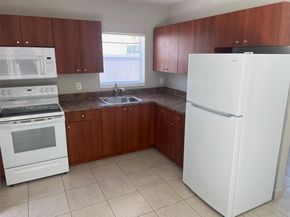 19822 NE 1st Ave, Miami FL 33179