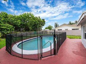 19822 NE 1st Ave, Miami FL 33179