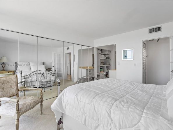 200 SE 15th Rd 6F, Miami FL 33129