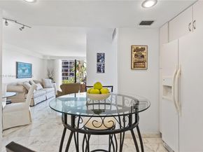 200 SE 15th Rd 6F, Miami FL 33129