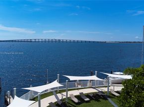 200 SE 15th Rd 6F, Miami FL 33129