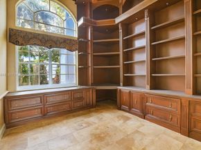 10161 N Lake Vista Cir, Davie FL 33328