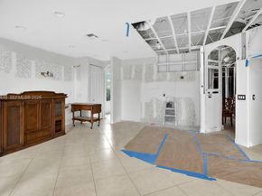 10161 N Lake Vista Cir, Davie FL 33328