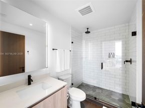 398 NE 5th St 1809, Miami FL 33132