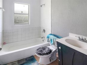 1722 NW 8th Ct, Fort Lauderdale FL 33311