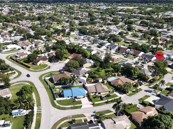 20561 SW 122nd Pl, Miami FL 33177