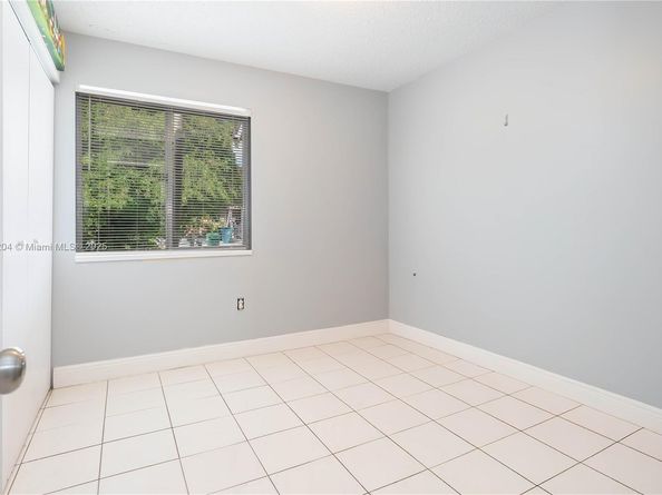 20561 SW 122nd Pl, Miami FL 33177