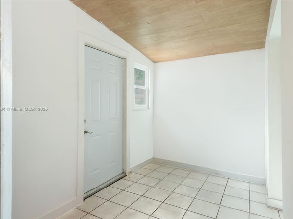 20561 SW 122nd Pl, Miami FL 33177