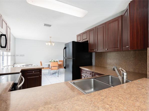 20561 SW 122nd Pl, Miami FL 33177