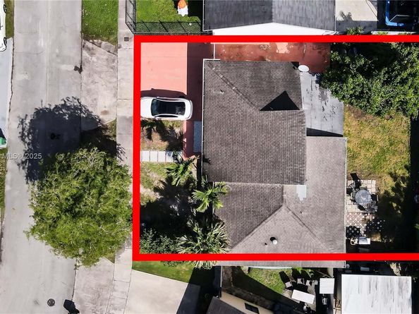 20561 SW 122nd Pl, Miami FL 33177