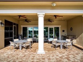 1475 Silk Oak Dr, Hollywood FL 33021