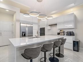 1475 Silk Oak Dr, Hollywood FL 33021