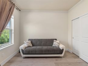 1475 Silk Oak Dr, Hollywood FL 33021