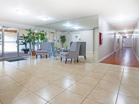 7300 NW 17th St 416, Plantation FL 33313