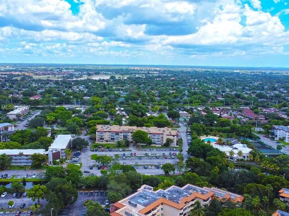 7300 NW 17th St 416, Plantation FL 33313