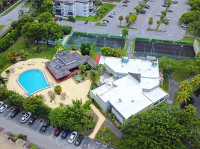 7300 NW 17th St 416, Plantation FL 33313