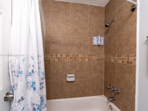 1321 NW 171st St, Miami Gardens FL 33169